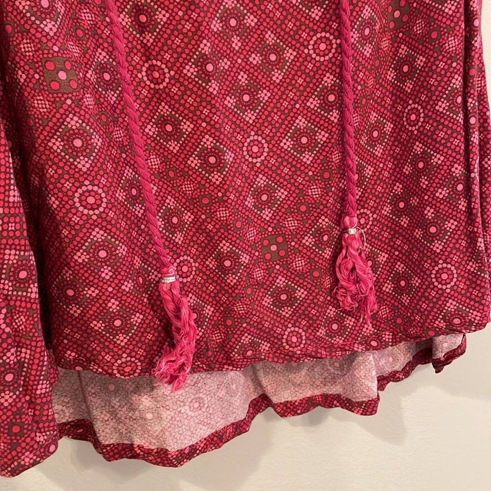 Patterned Tank Top - Picture 2 of 3